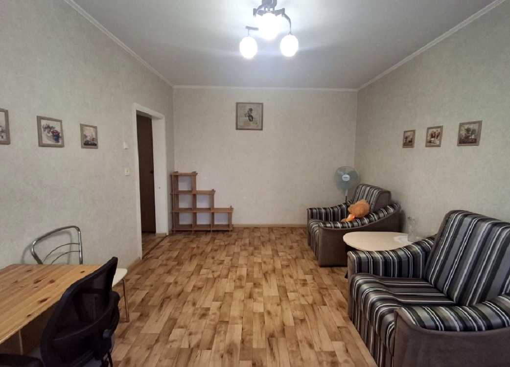 1878950387829556