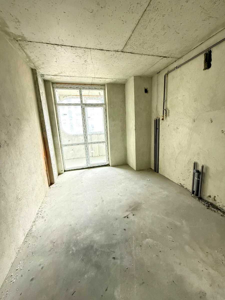 1878952343930716