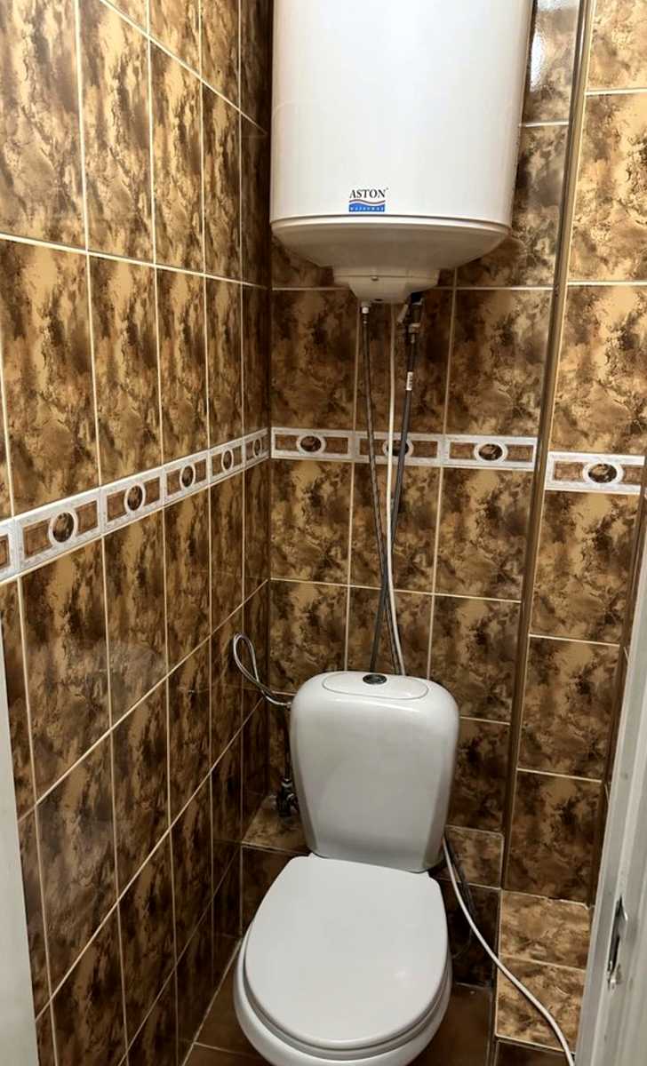 1878952479989948