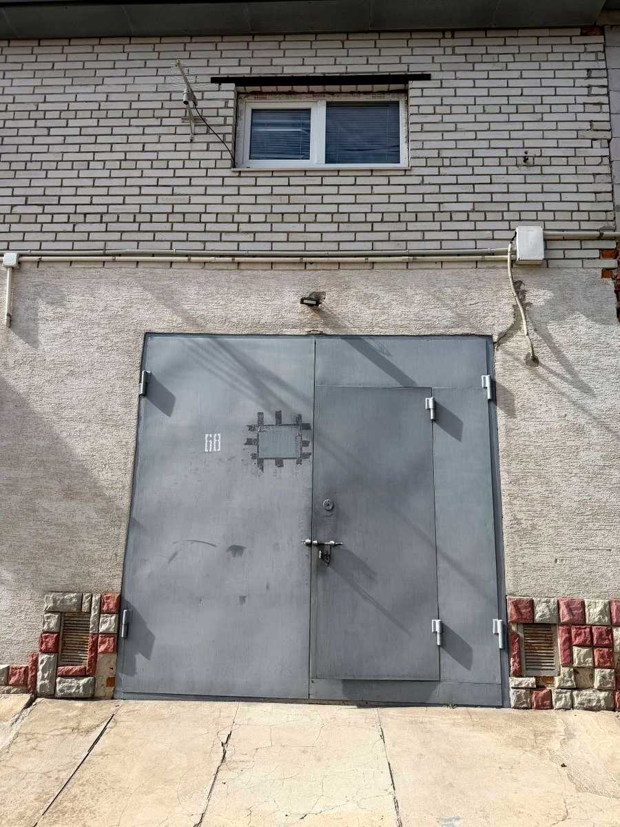 1878953603011585