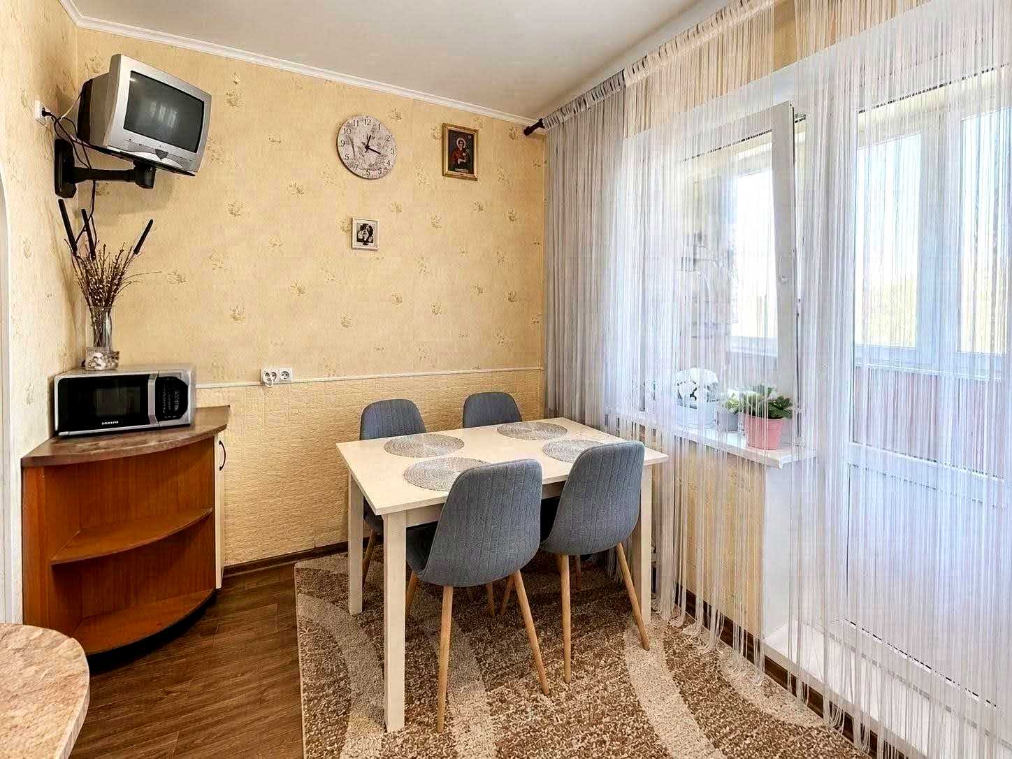 1878956415398391