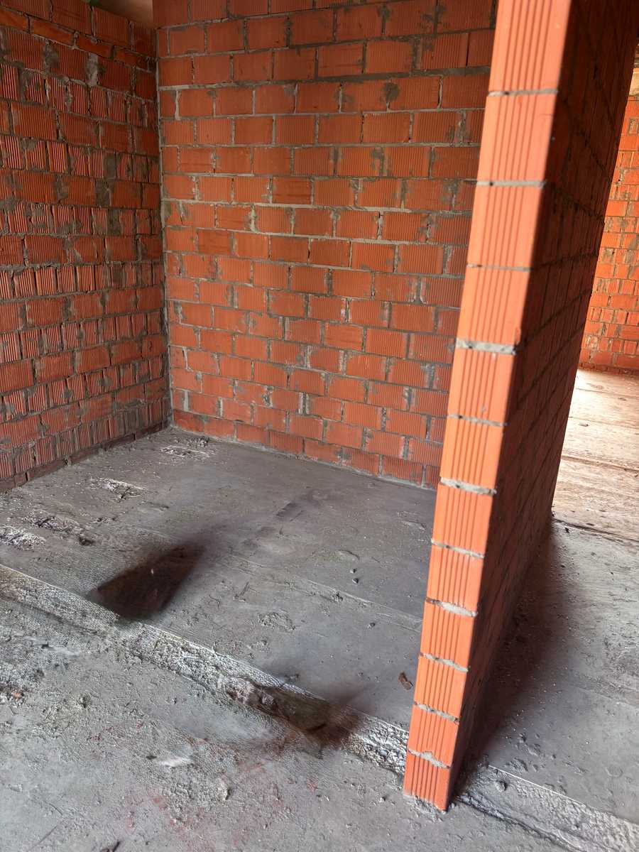 1878957238270646