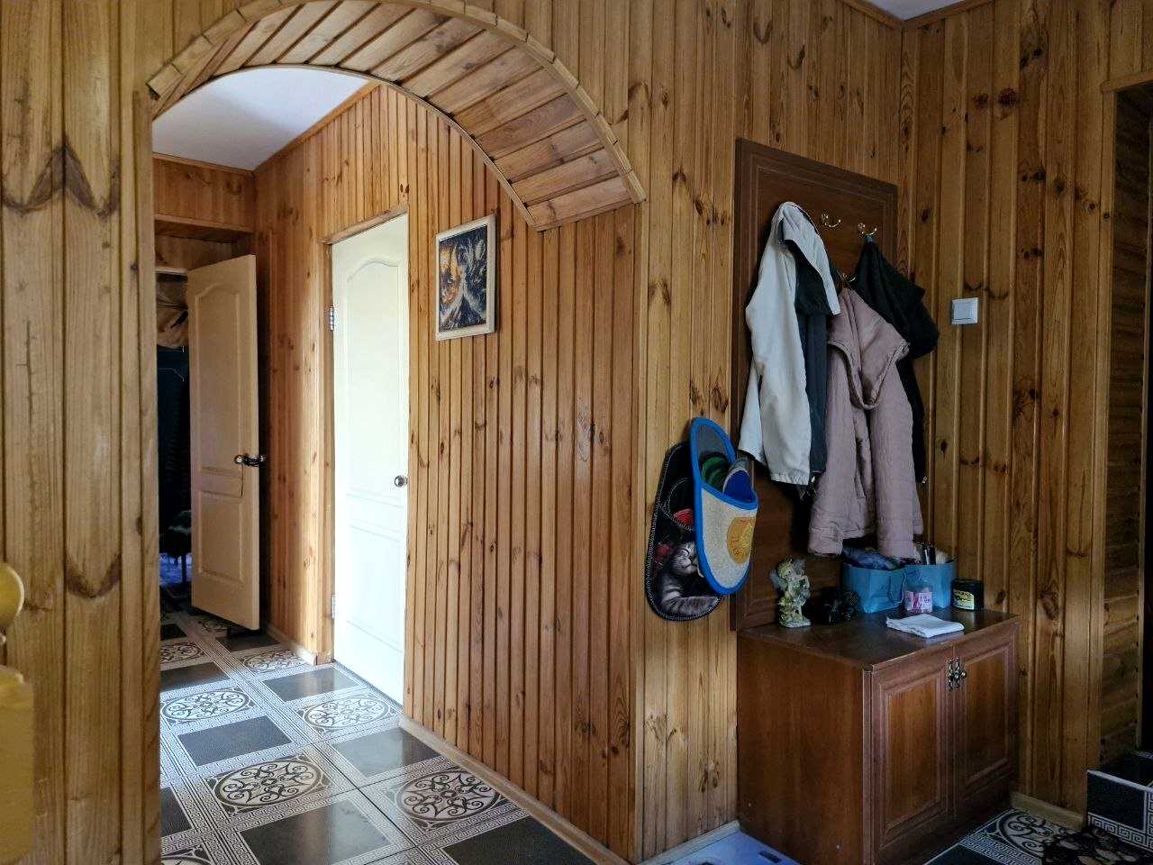 1878957658774616