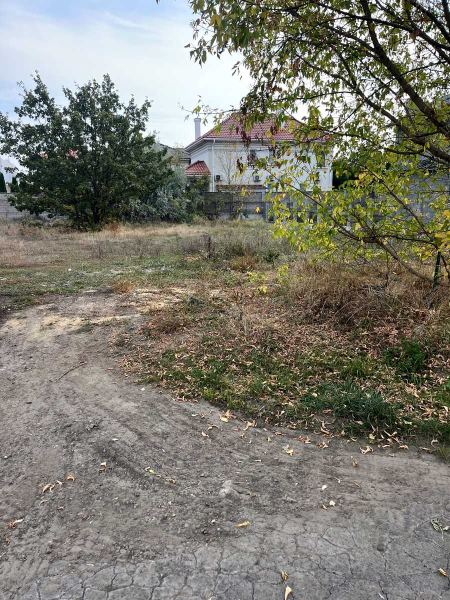 1878957842893582
