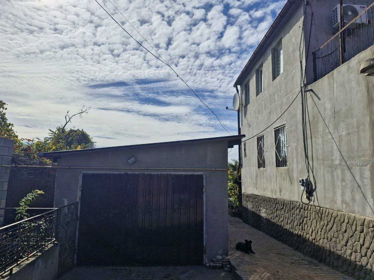 1878957957598472