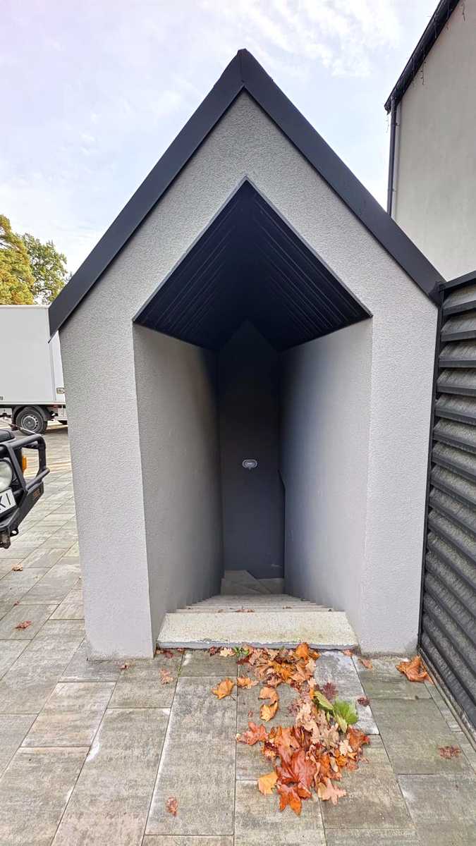 1878959844750876