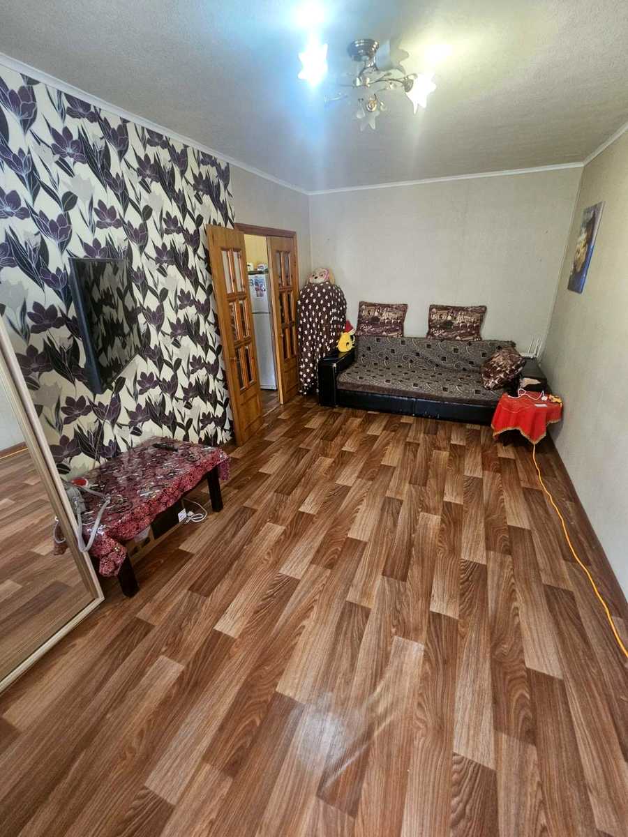 1878963311226871