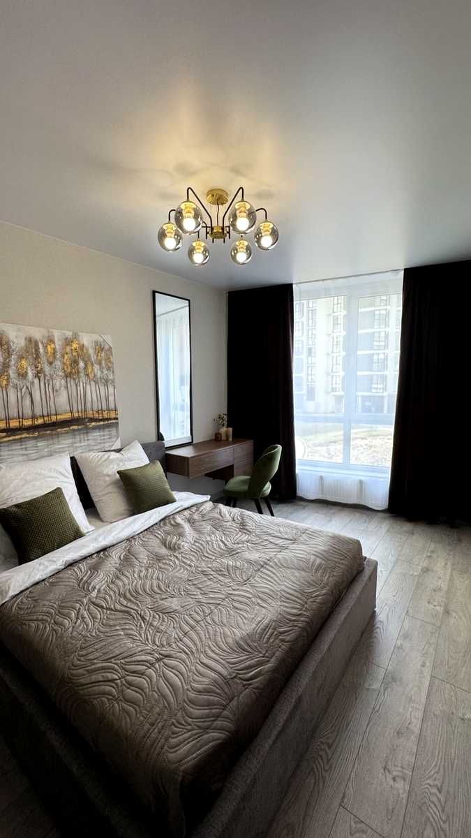 1878963824258920
