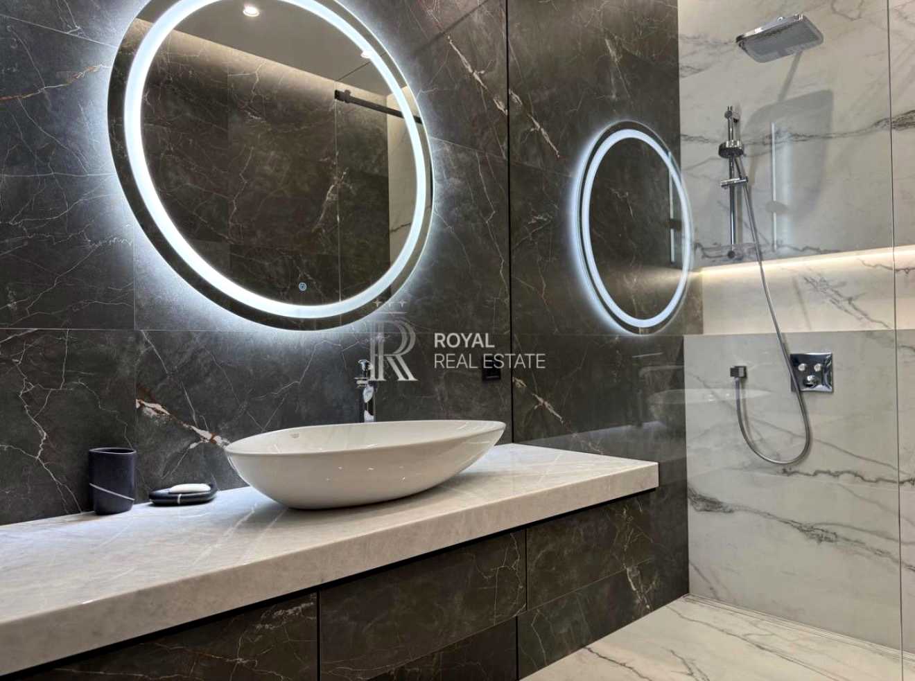 1878965217349700
