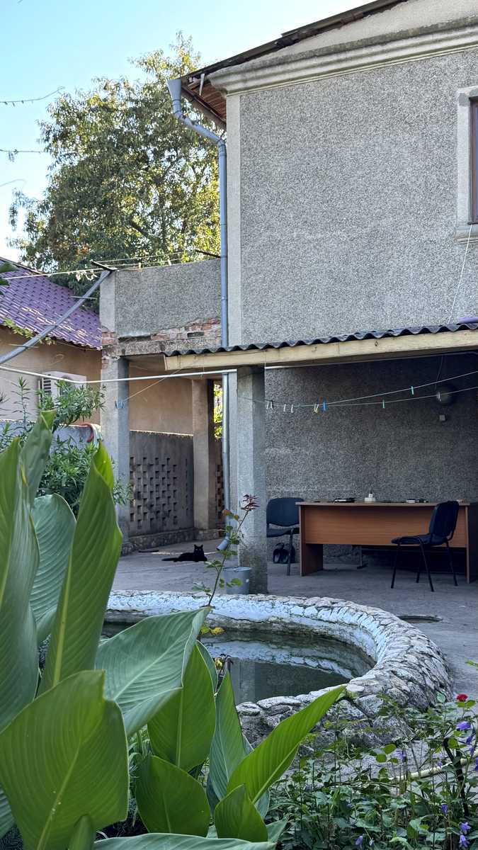 1878967159720434