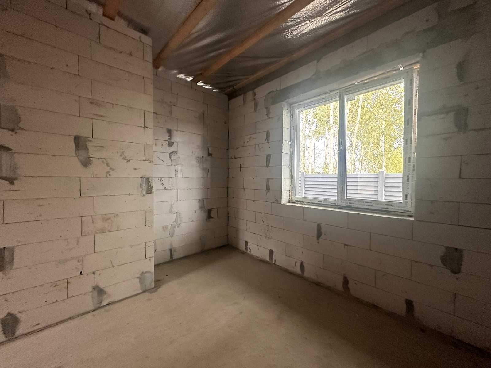 1878967618202403