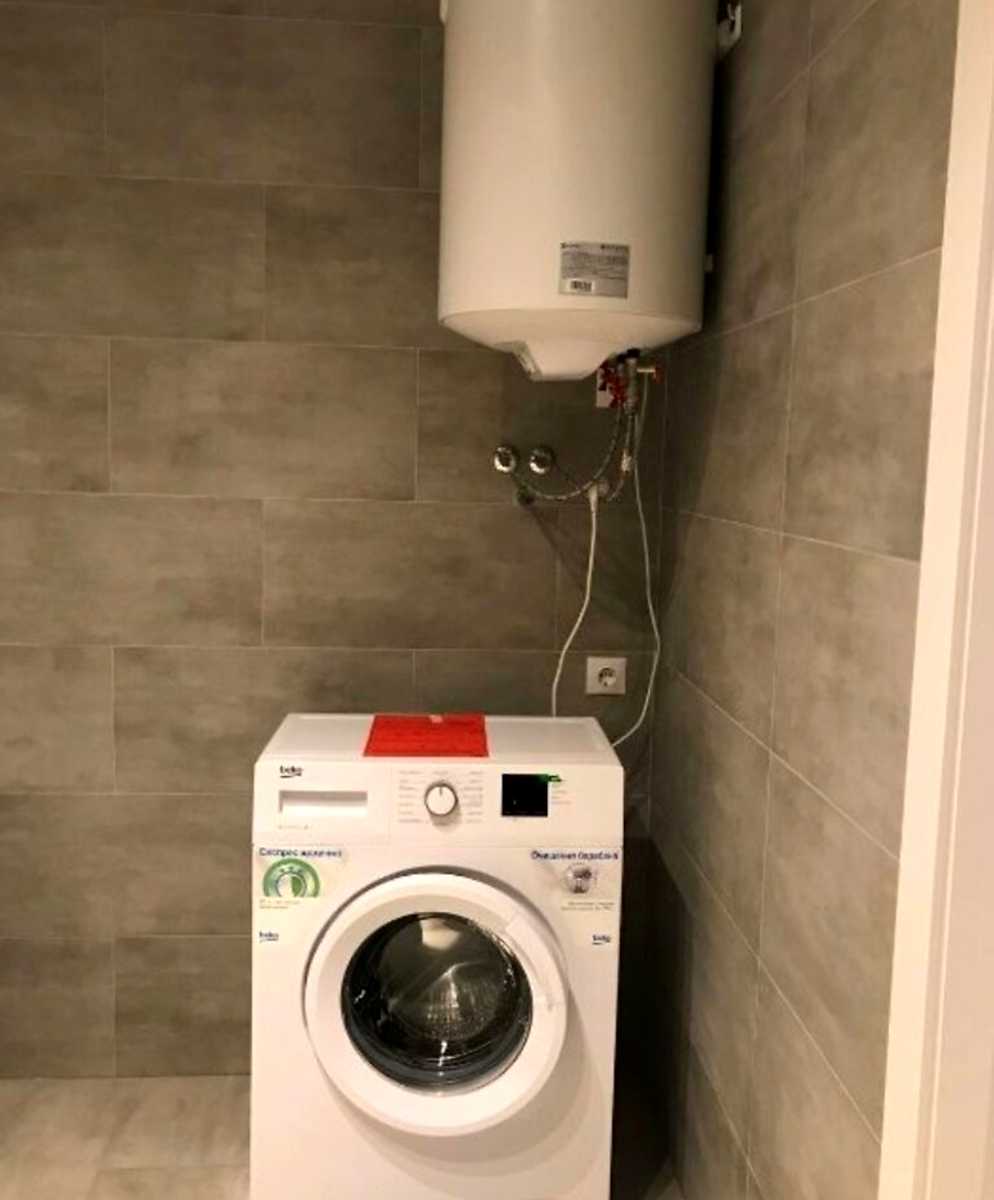 1878969906440286