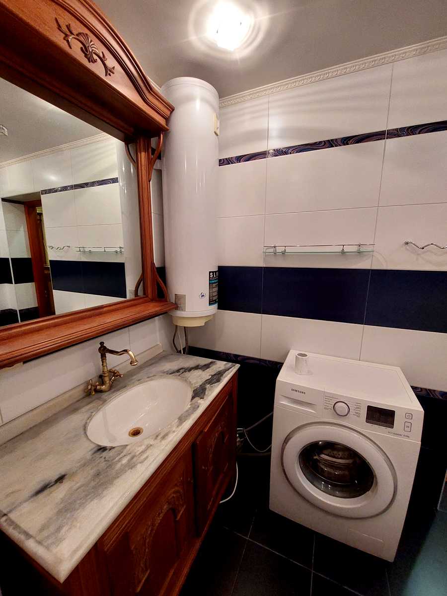 1878970240388994