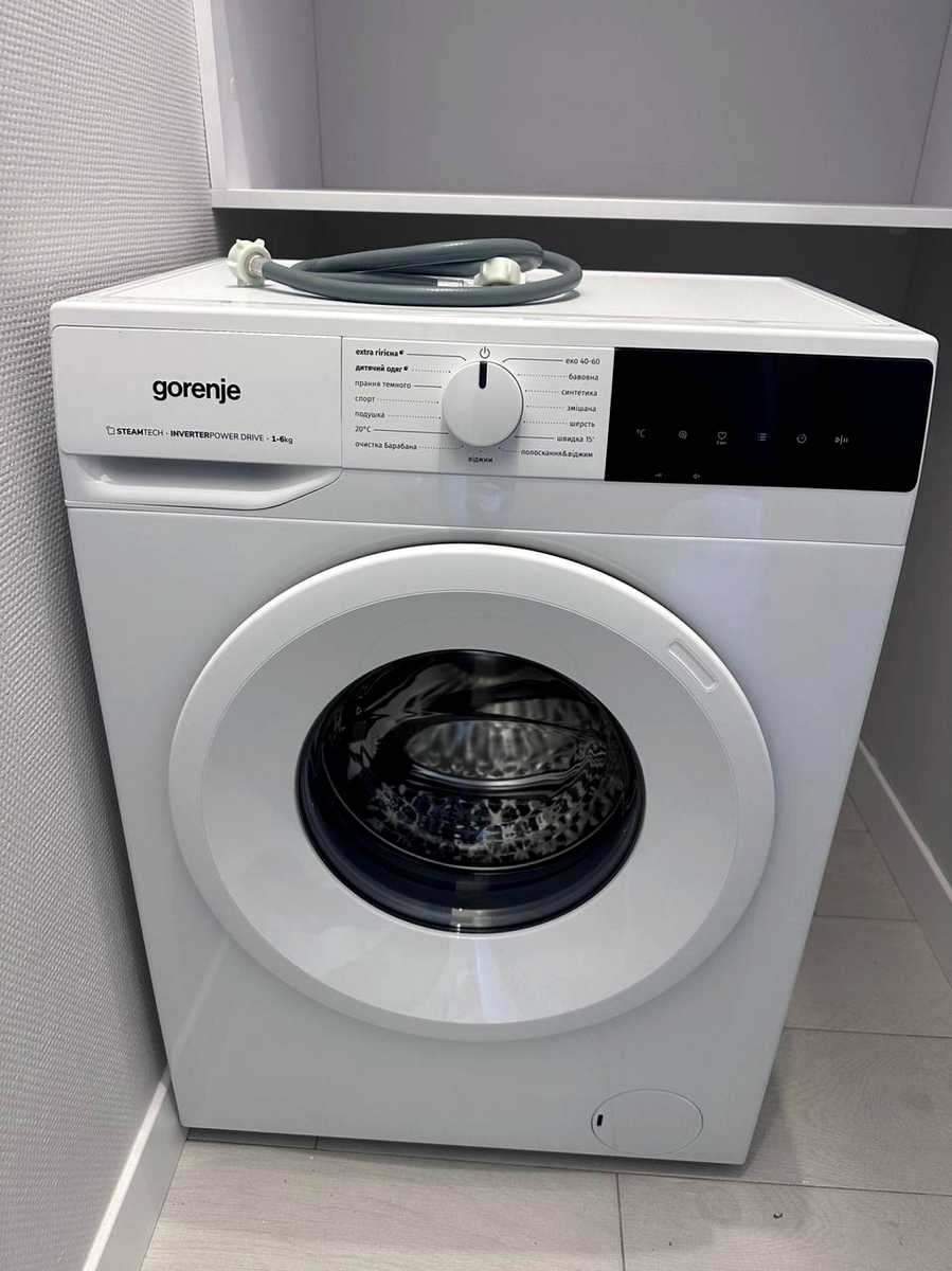 1878972681073920