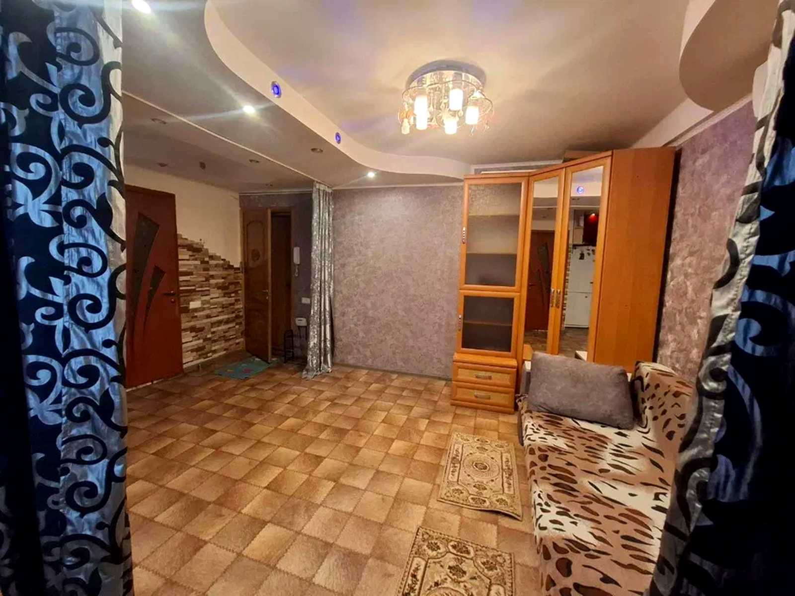 1878976230190696