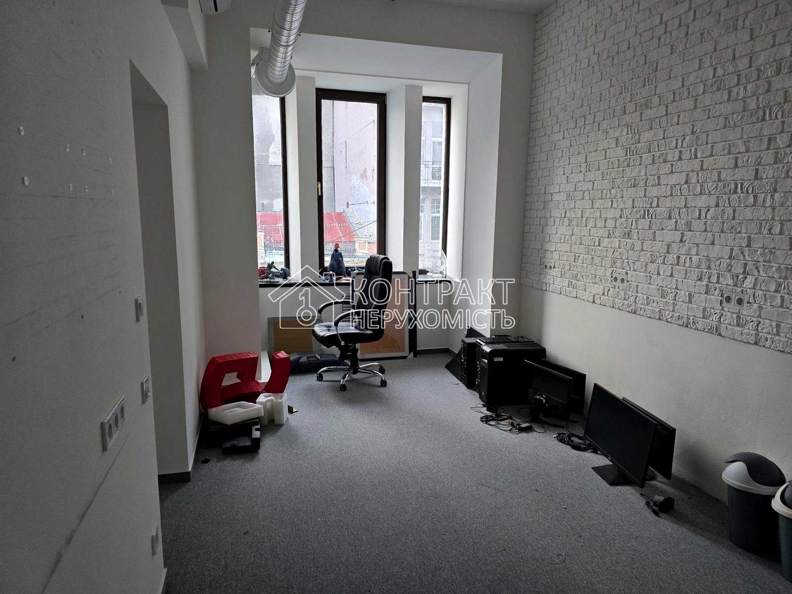 1879002183125558