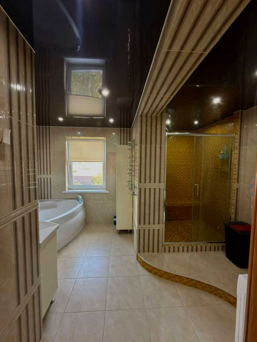 1879008794631977