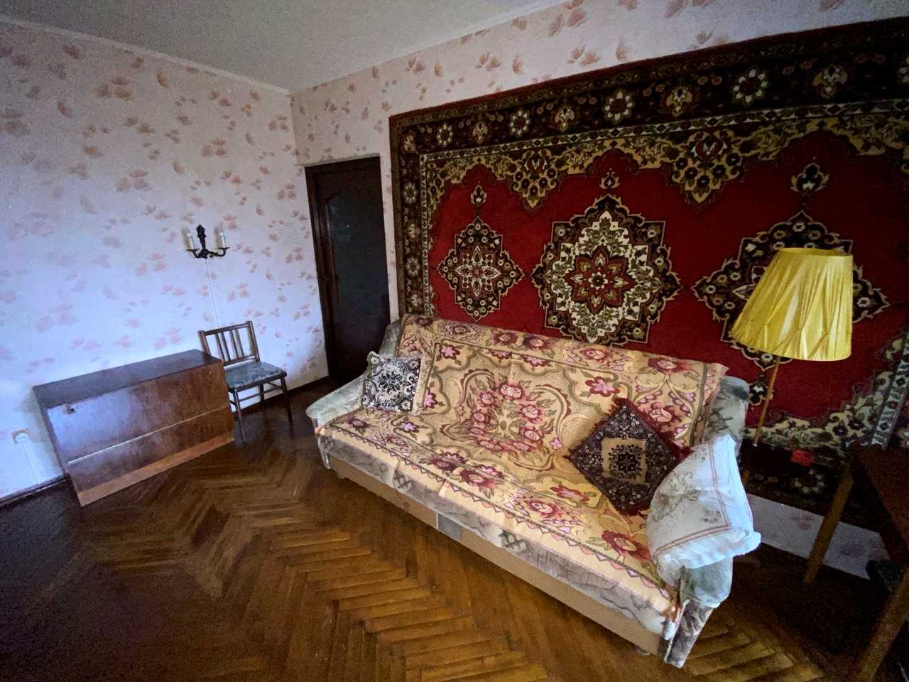 1879008883326313