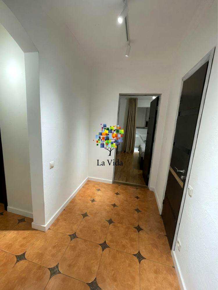 1879009472758755