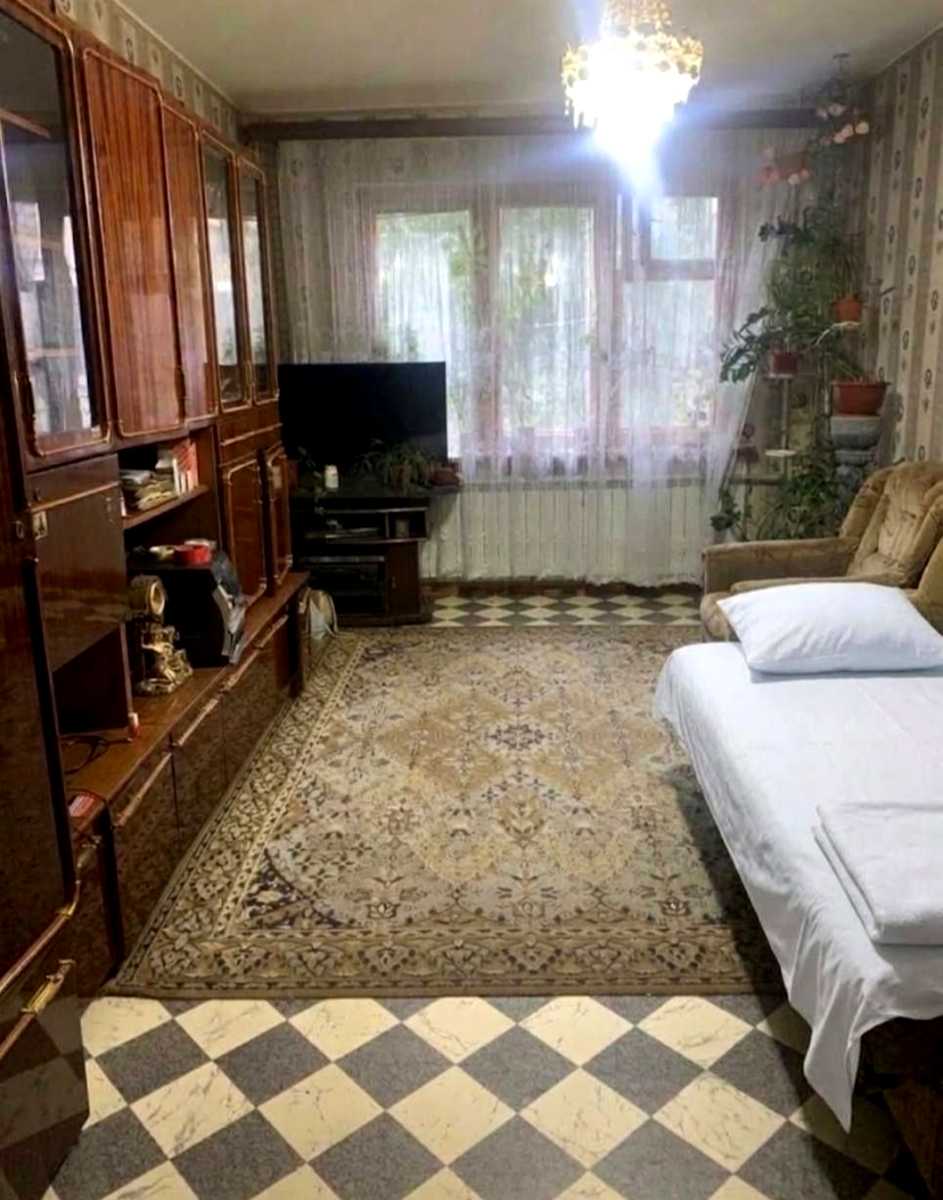 1879010485896528
