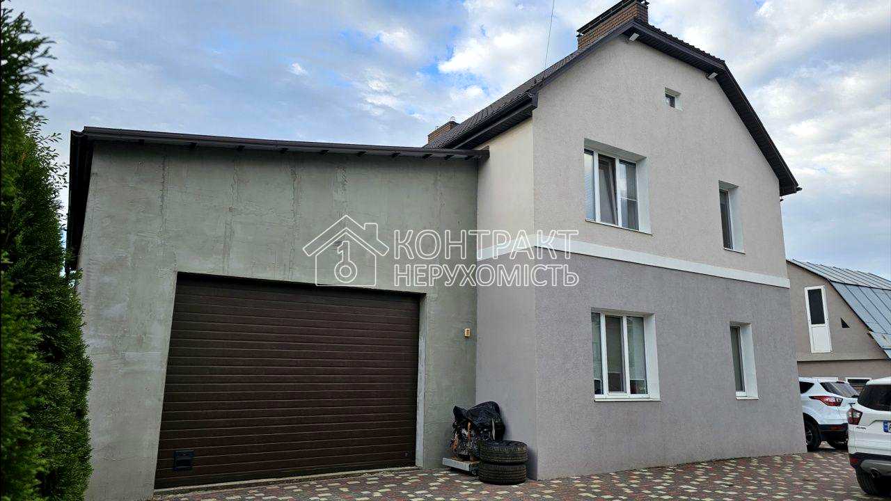 1879010719385624