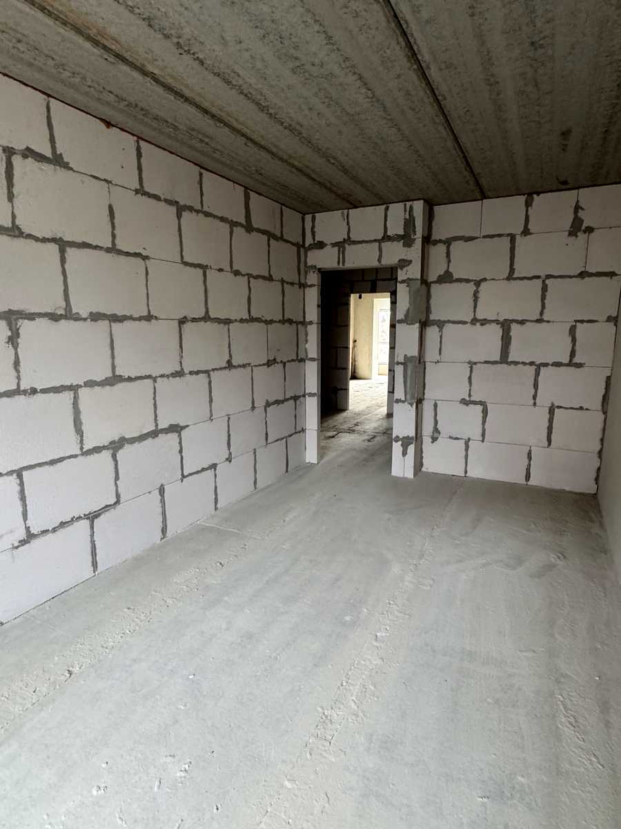 1879010908157037