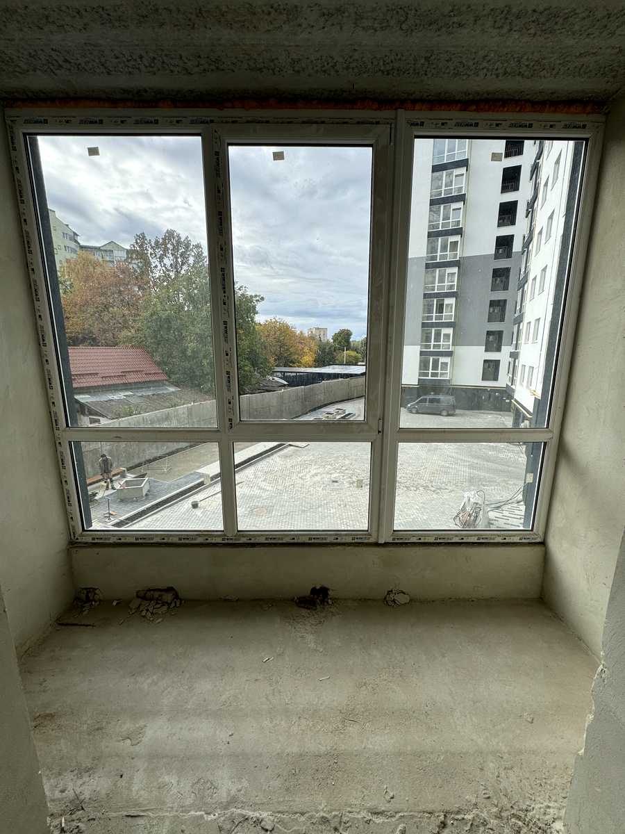 1879011878293469