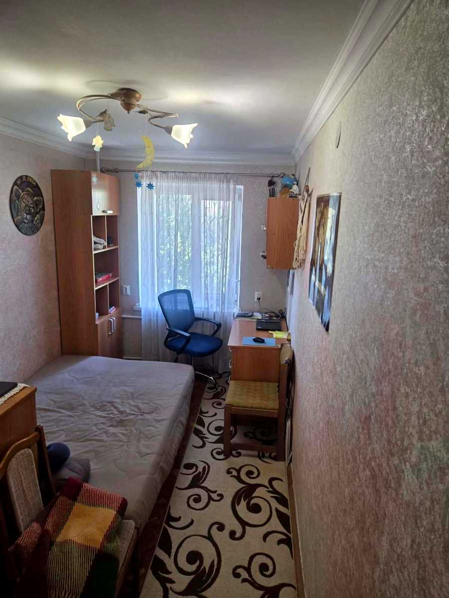 1879013451894457