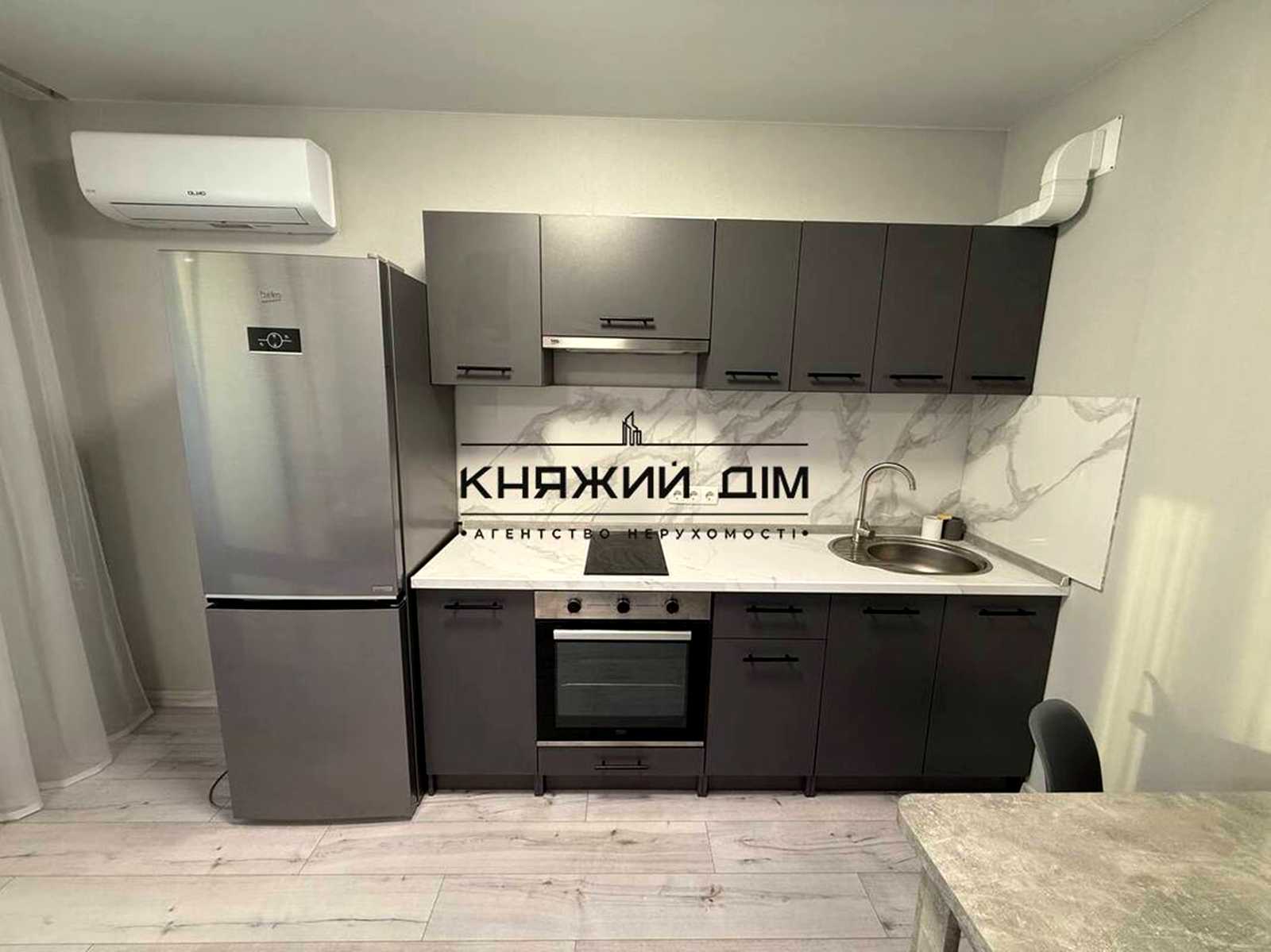 1879017116060205