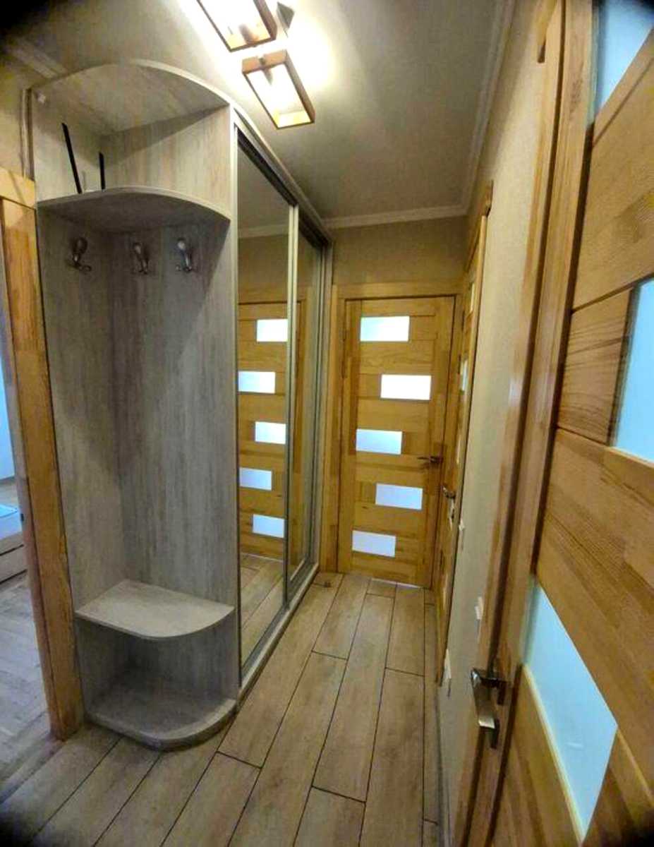 1879018400972228