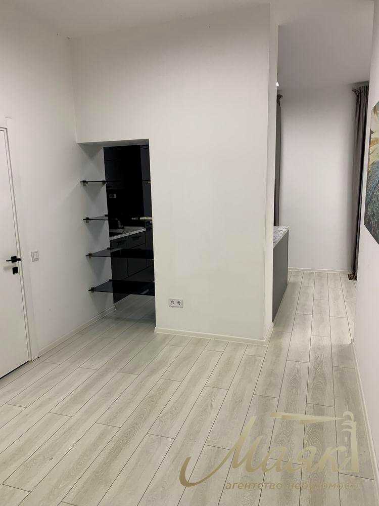 1879020752186015