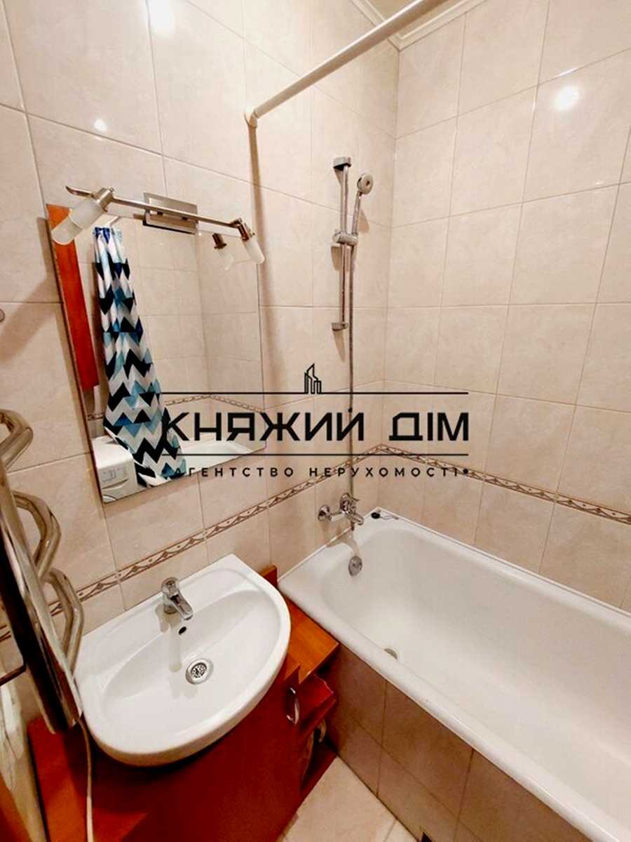 1879021182881577