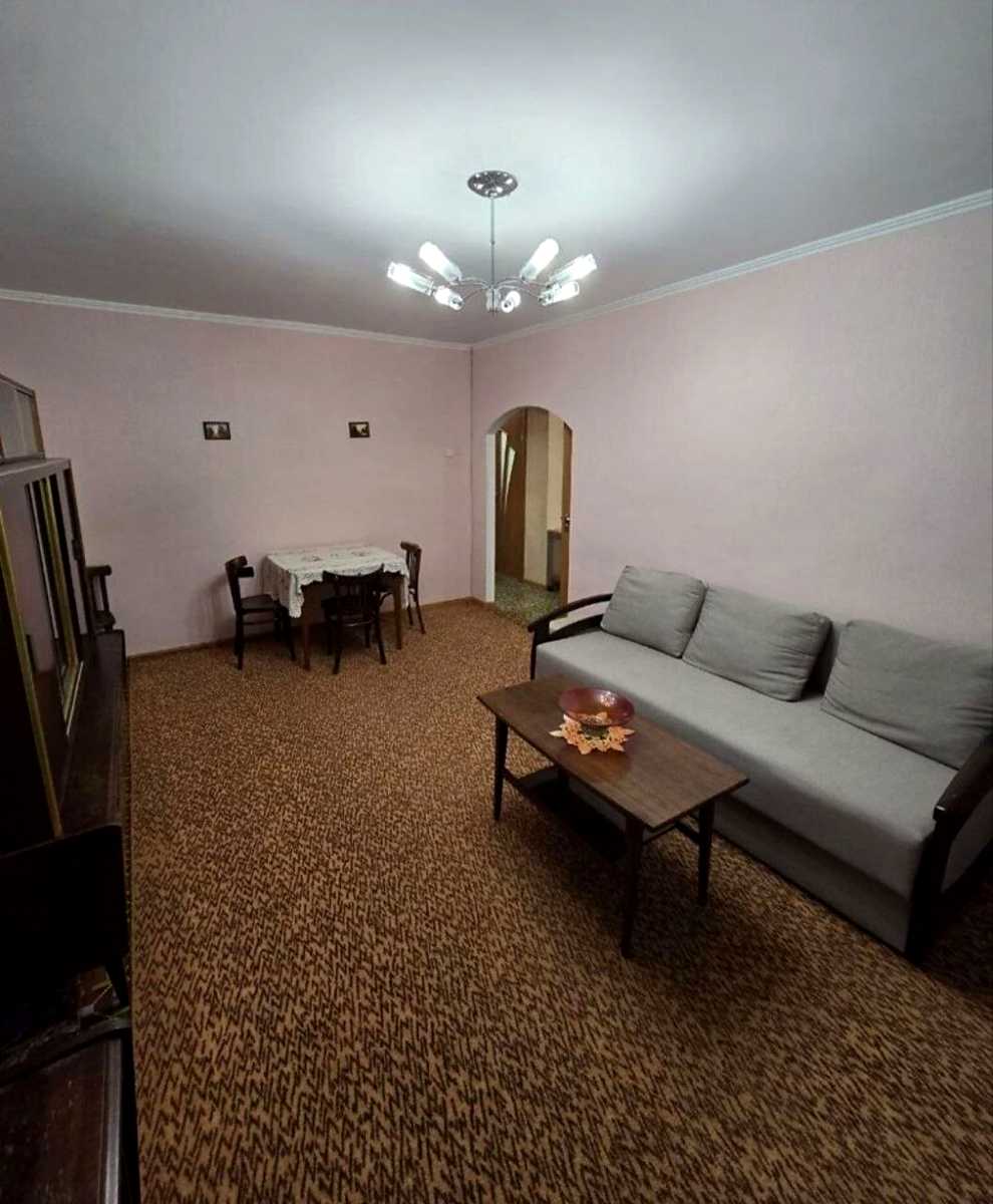 1879026445437801
