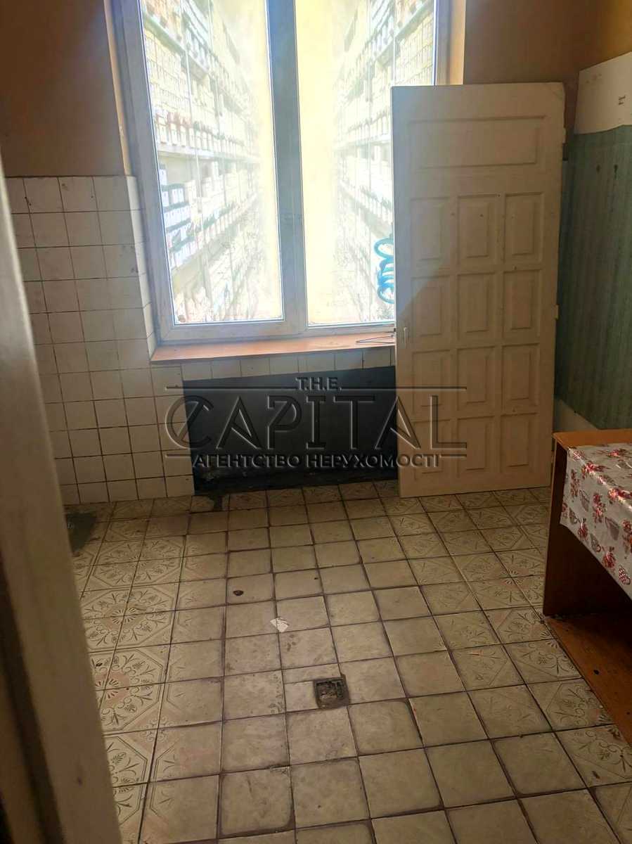 1879027225672295
