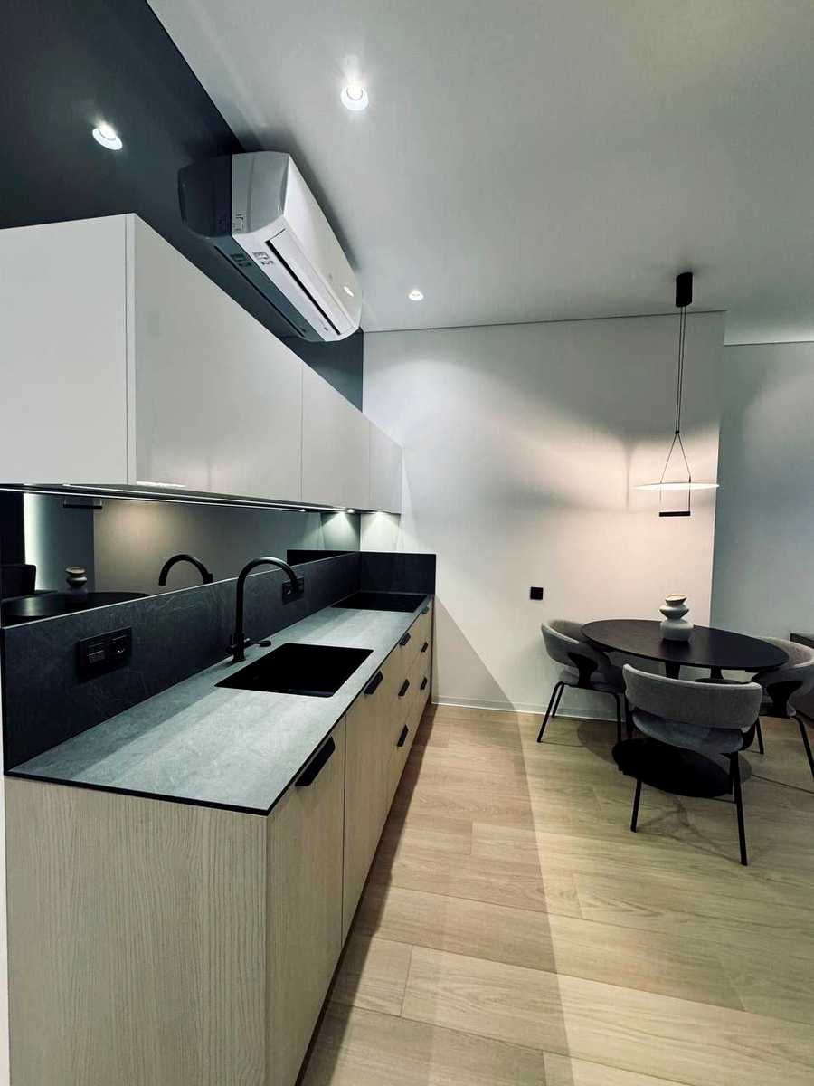 1879028091506819