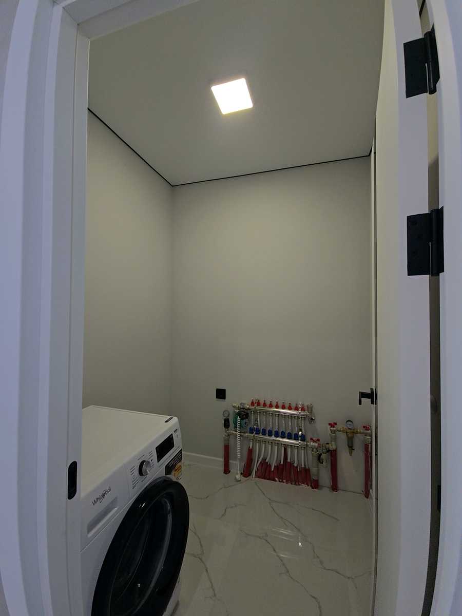 1879028113487369