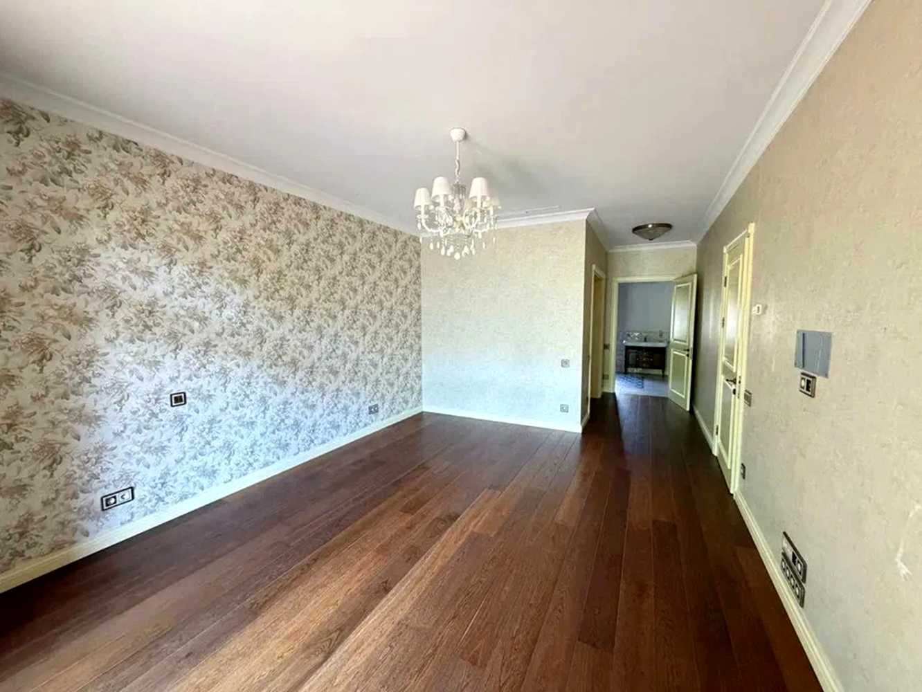 1879028571850576