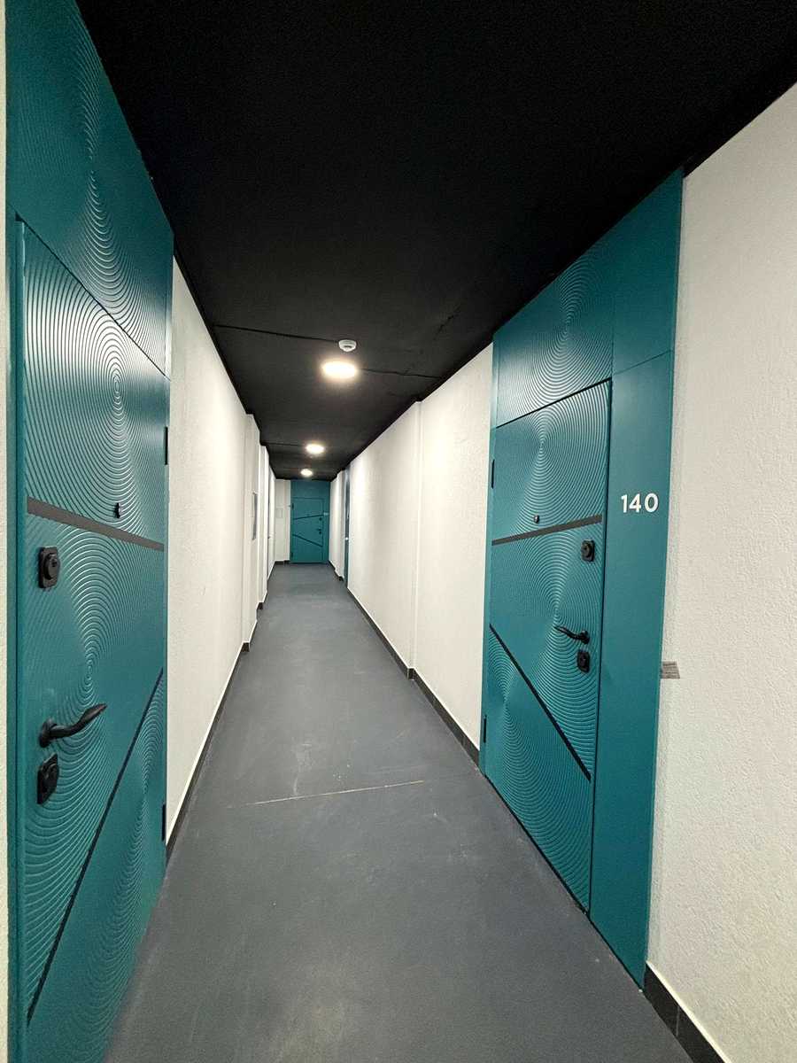 1879029798568592