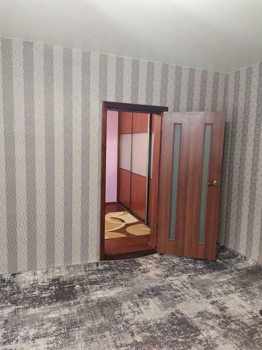 1879031119377403