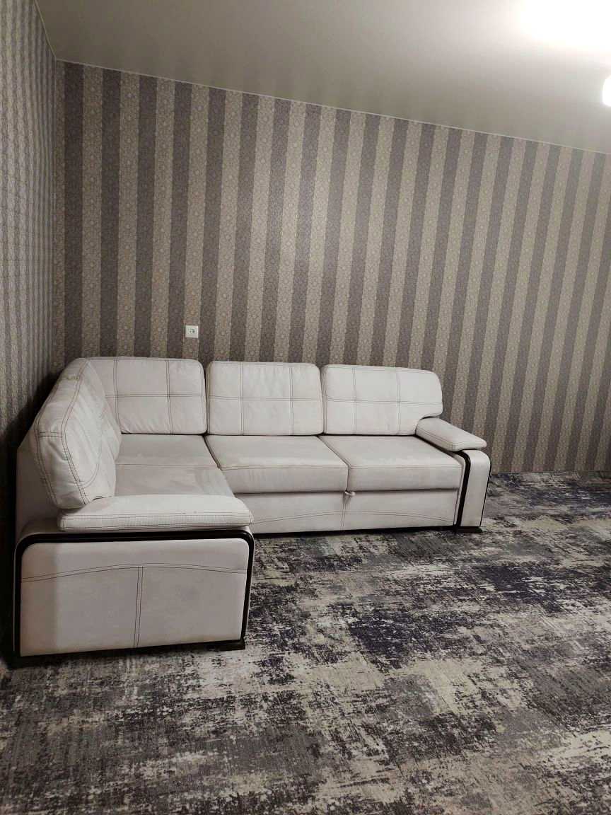 1879031119378678