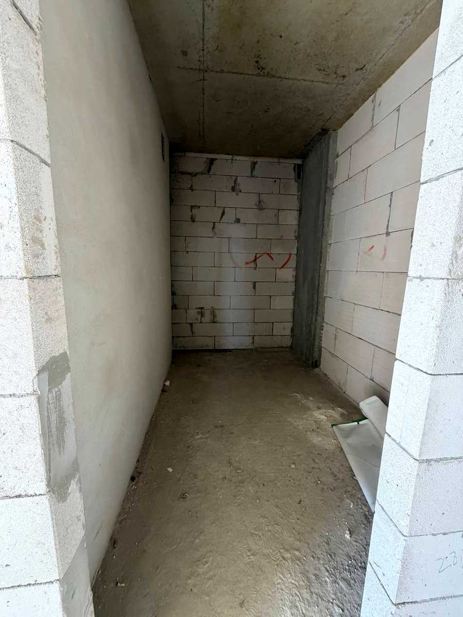 1879031273516257