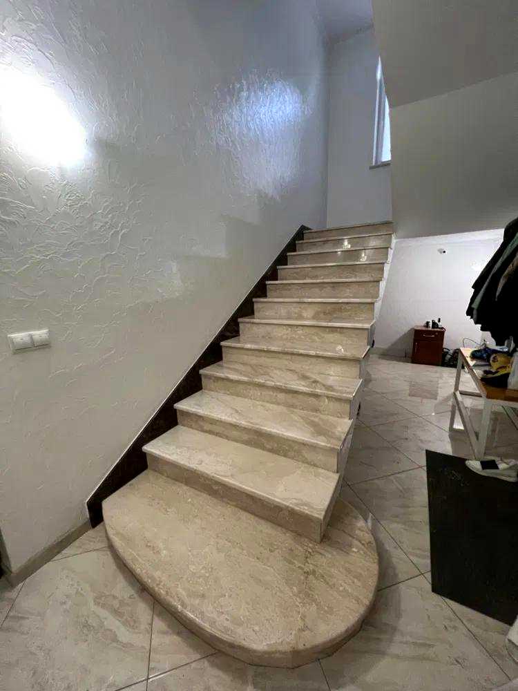 1879032016161651