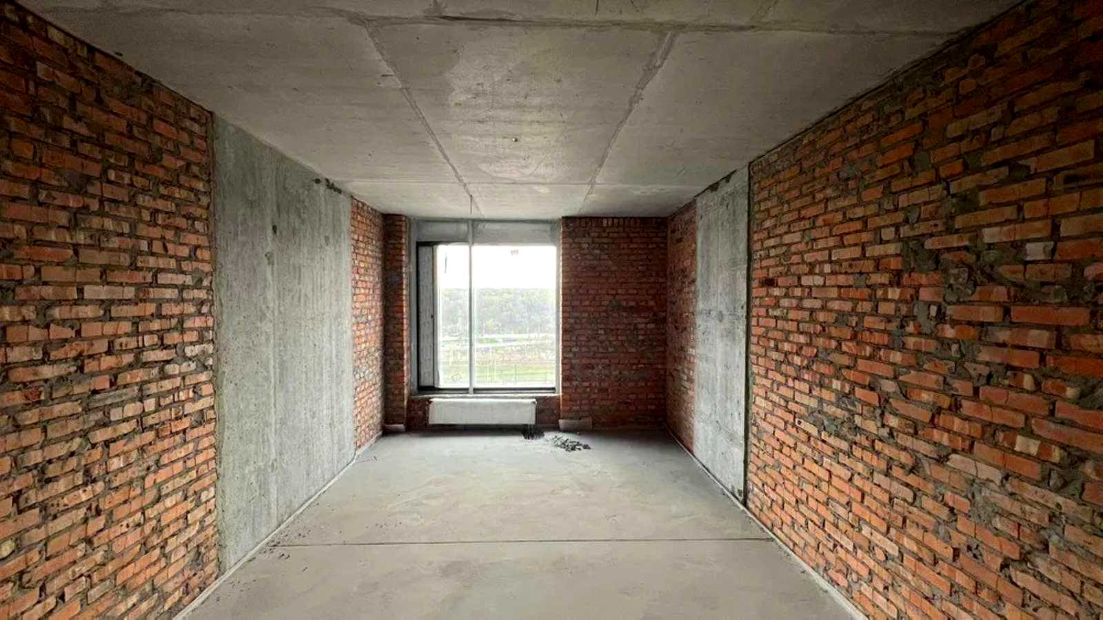 1879032536160646