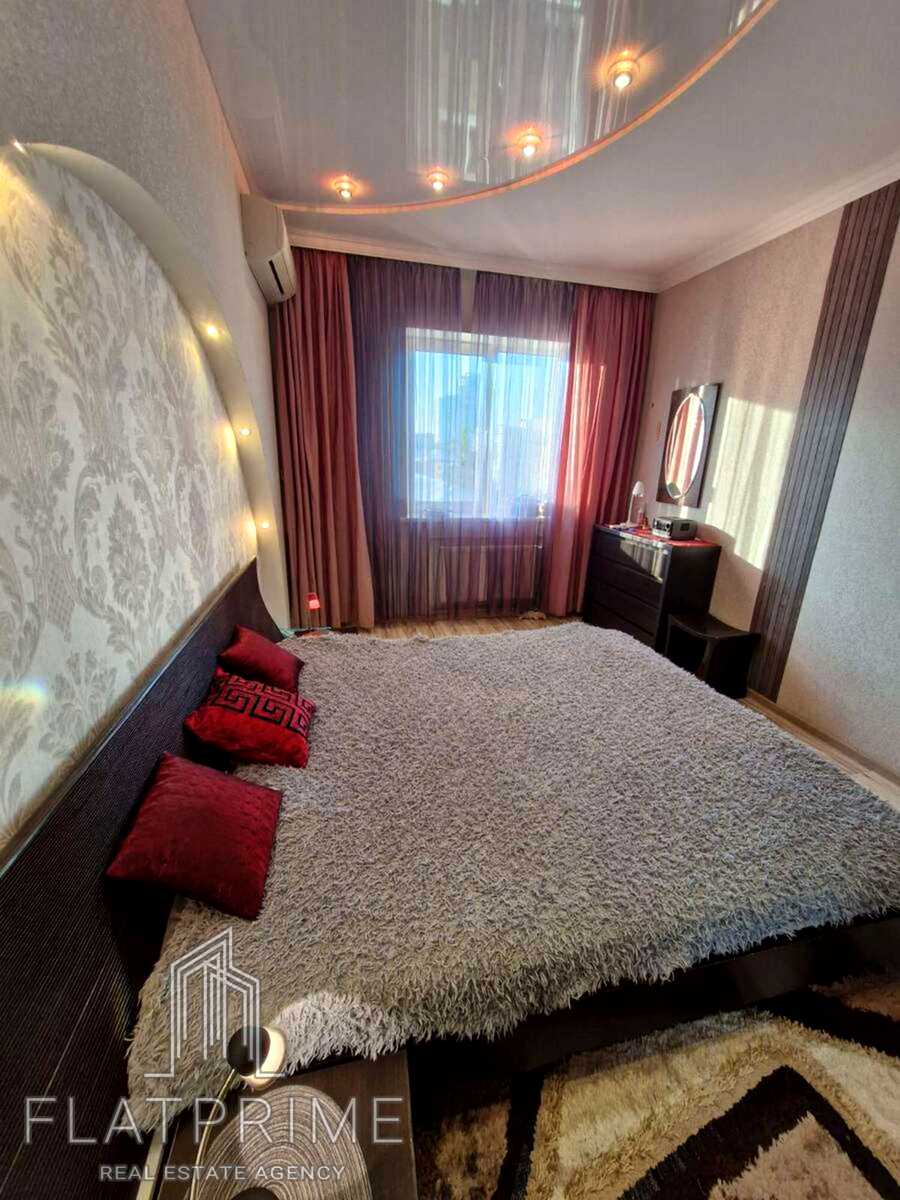 1879033353820991