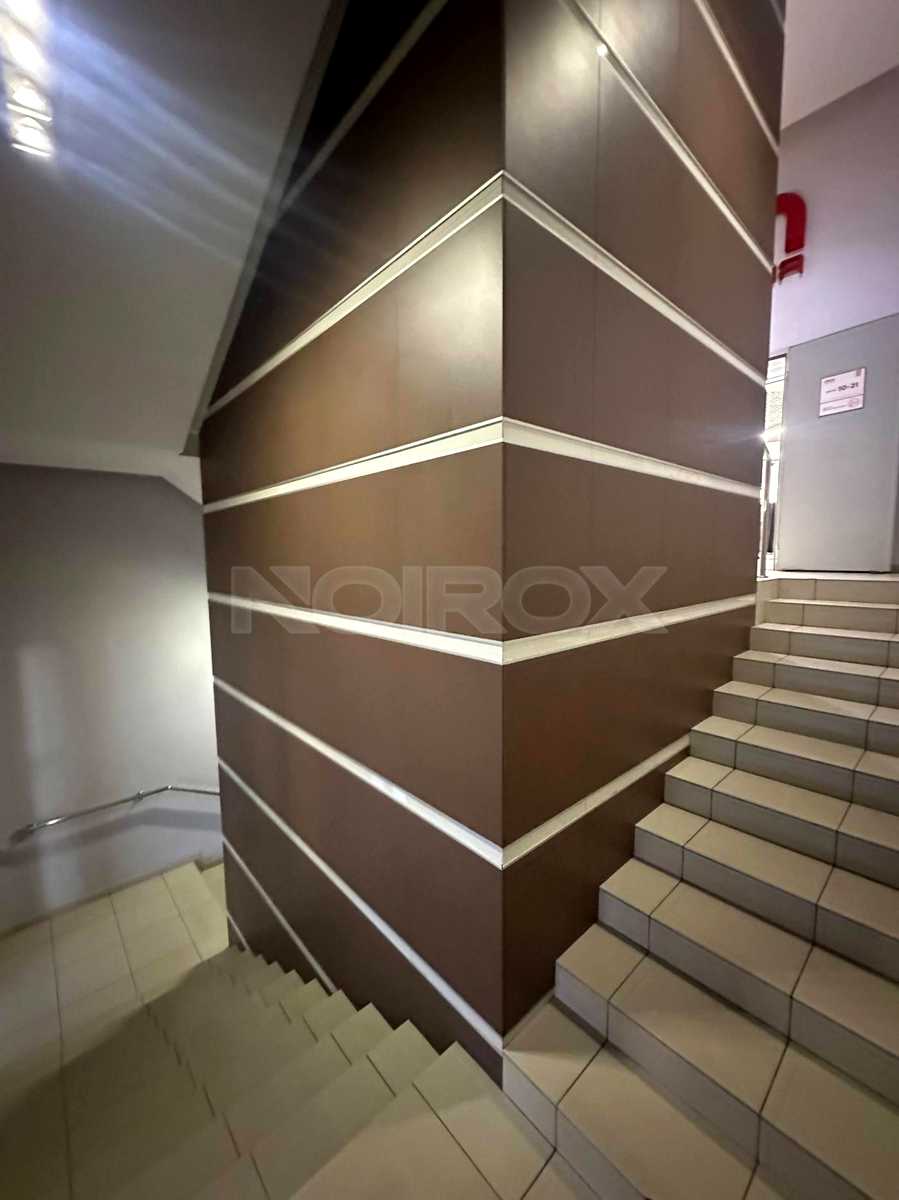 1879033354004498