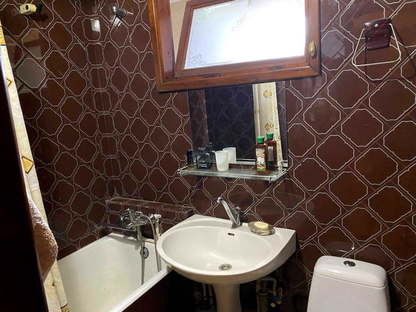 1879033959709025