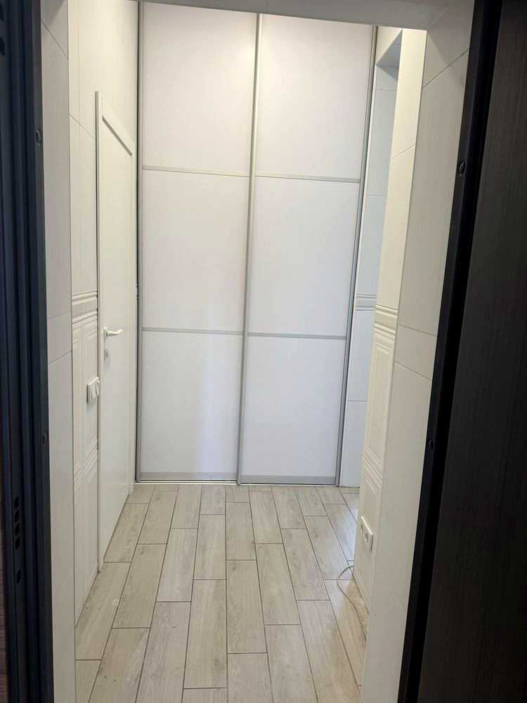 1879033985990660