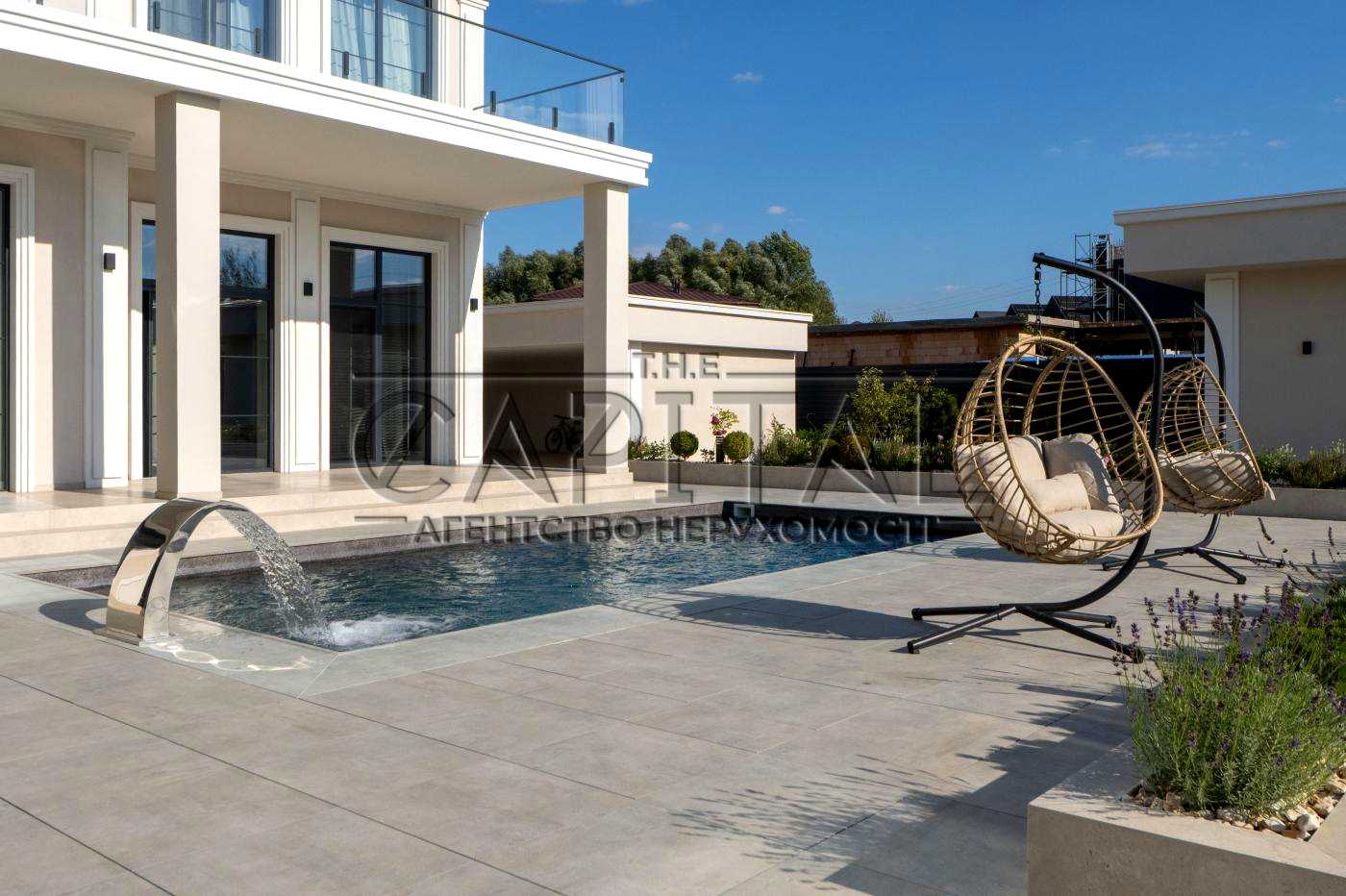 1879035185515695