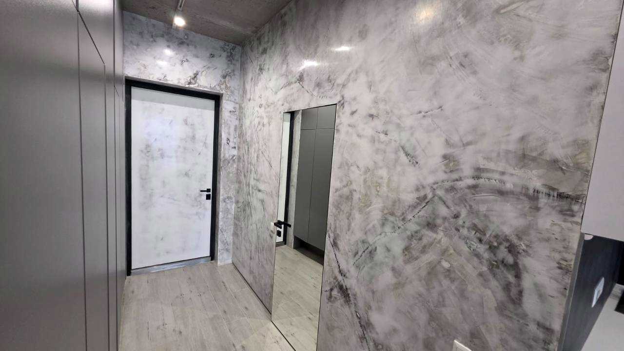 1879035443666281