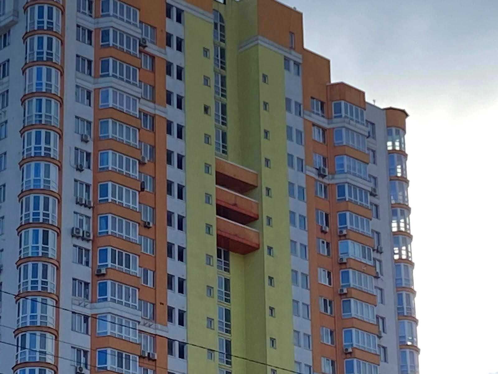 1879036430804565